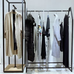 摩安珂2019春夏 輕奢法式摩登風(fēng)席卷休閑套裝市場(chǎng)